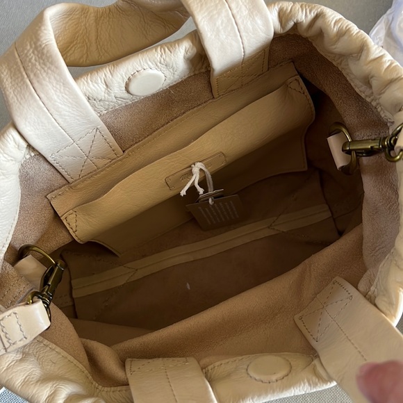 Madewell The Piazza Crossbody Bag in Buttered Scone - Picture 5 of 10